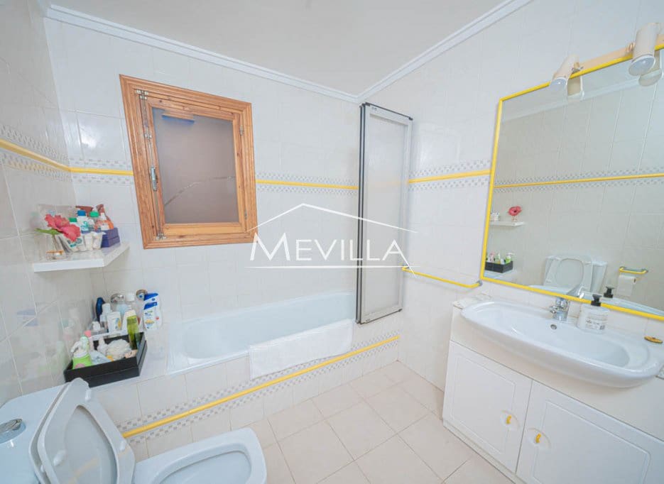 4 soverom Villa til salgs i Cabo Roig med garasje - € 2 500 000 (Ref: 7526952)