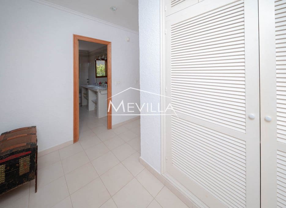 4 soverom Villa til salgs i Cabo Roig med garasje - € 2 500 000 (Ref: 7526952)