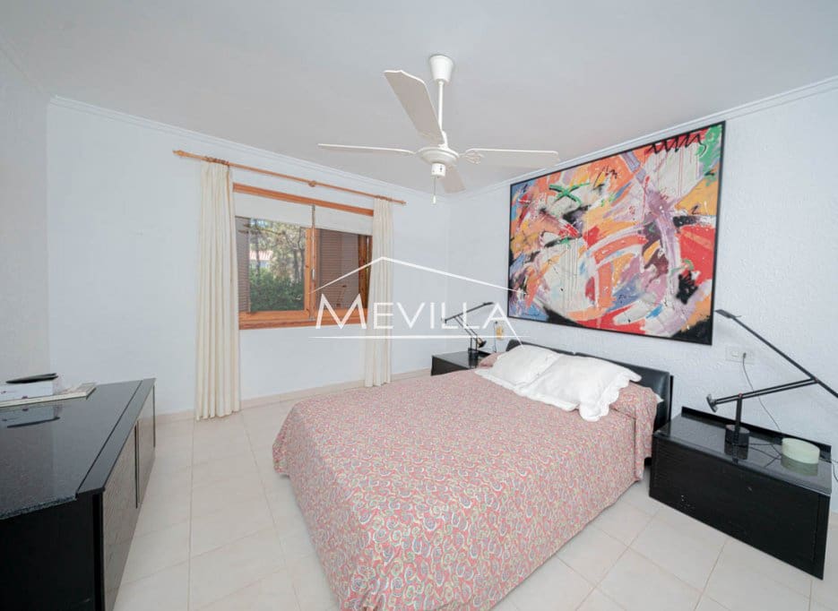 4 soverom Villa til salgs i Cabo Roig med garasje - € 2 500 000 (Ref: 7526952)