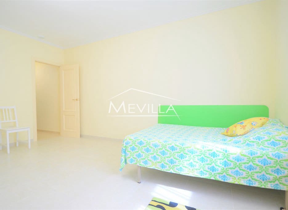 12 slaapkamer Villa te koop in Cabo Roig met zwembad garage - € 1.800.000 (Ref: 7561544)