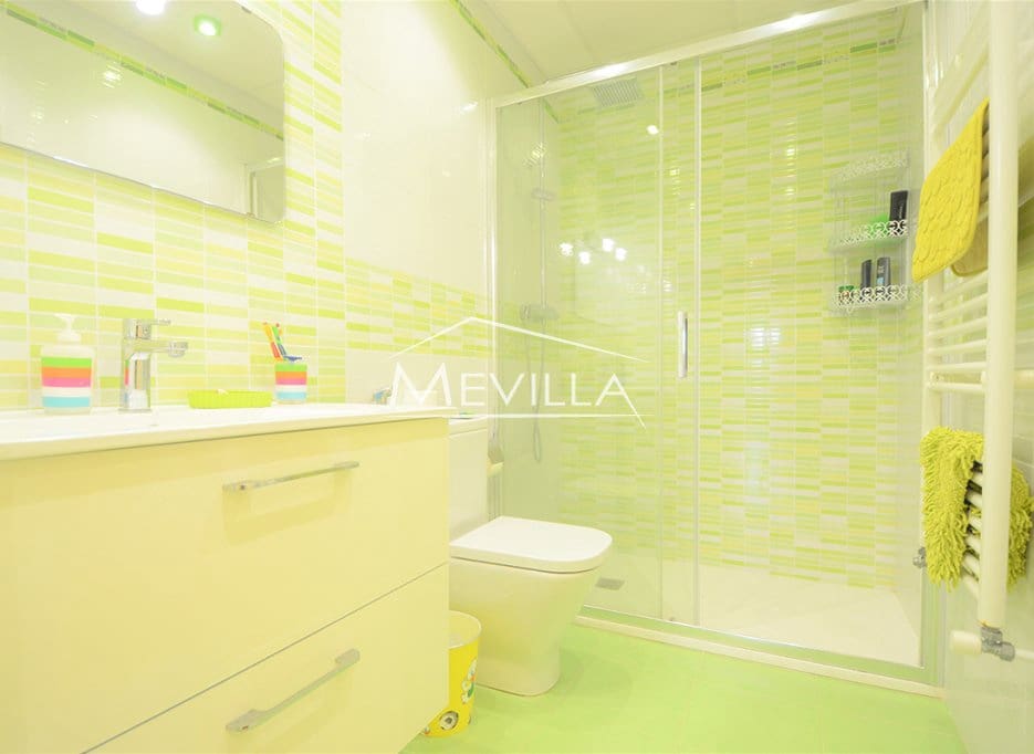 12 slaapkamer Villa te koop in Cabo Roig met zwembad garage - € 1.800.000 (Ref: 7561544)