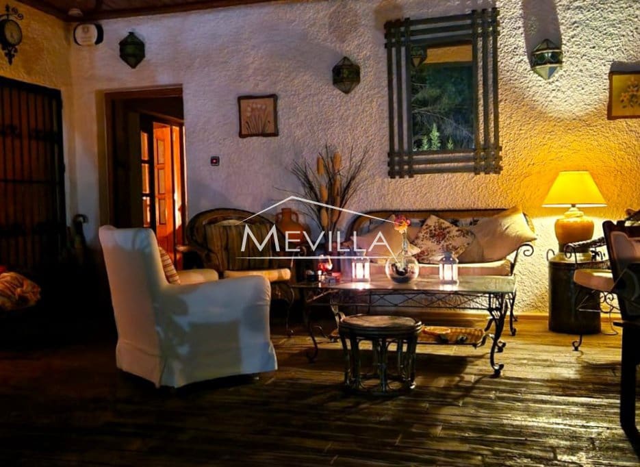 4 bedroom Villa for sale in Campoamor with pool garage - € 1,200,000 (Ref: 7635735)