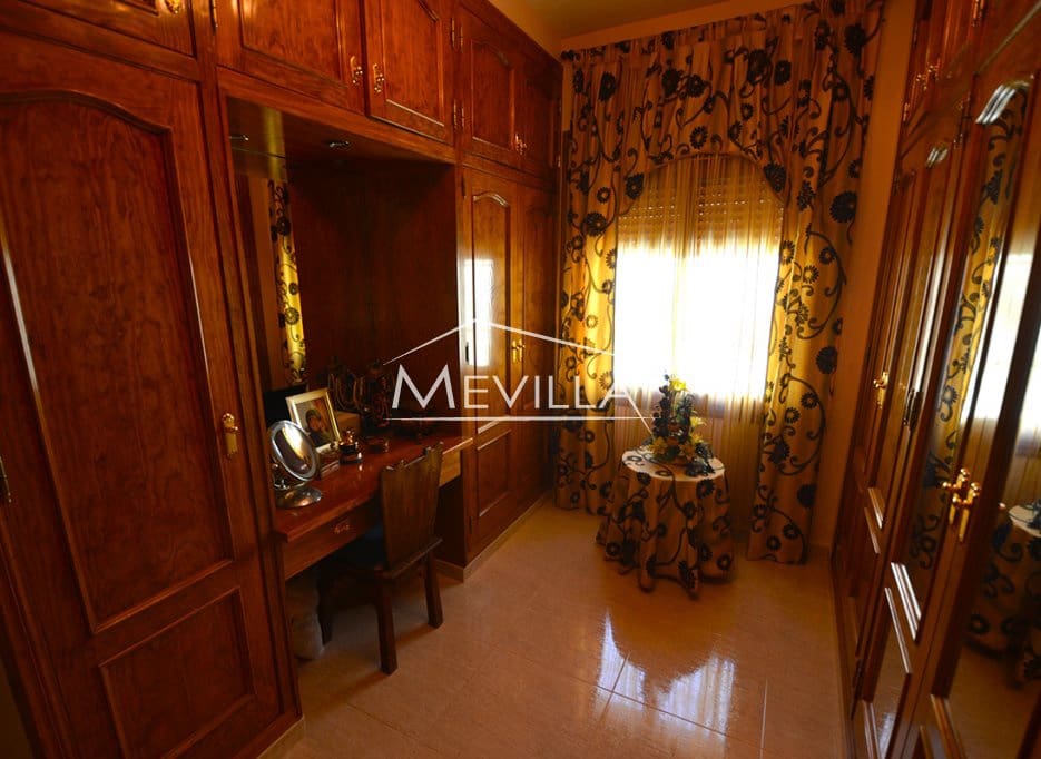 4 bedroom Villa for sale in Campoamor with pool garage - € 1,200,000 (Ref: 7635735)