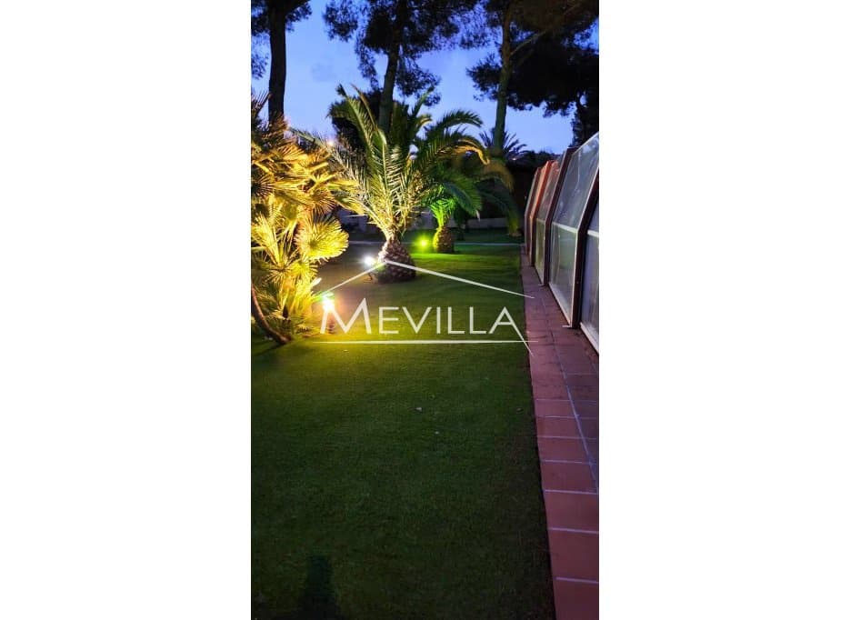 4 bedroom Villa for sale in Campoamor with pool garage - € 1,200,000 (Ref: 7635735)