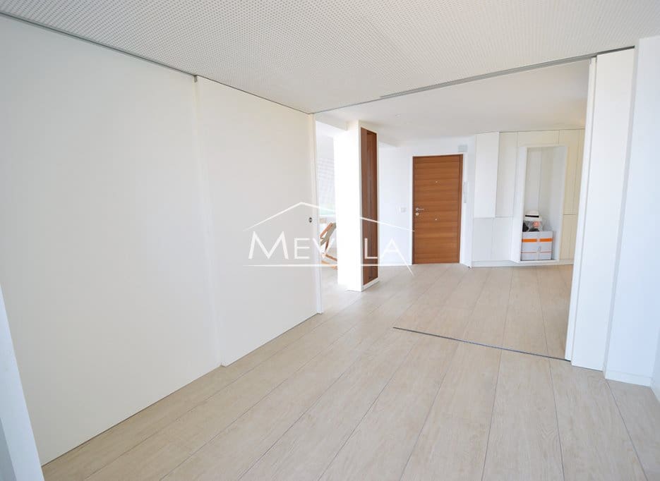 3 bedroom Beach Apartment for sale in Campoamor with garage - € 700,000 (Ref: 7713967)