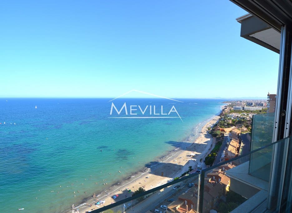 3 bedroom Beach Apartment for sale in Campoamor with garage - € 700,000 (Ref: 7713967)