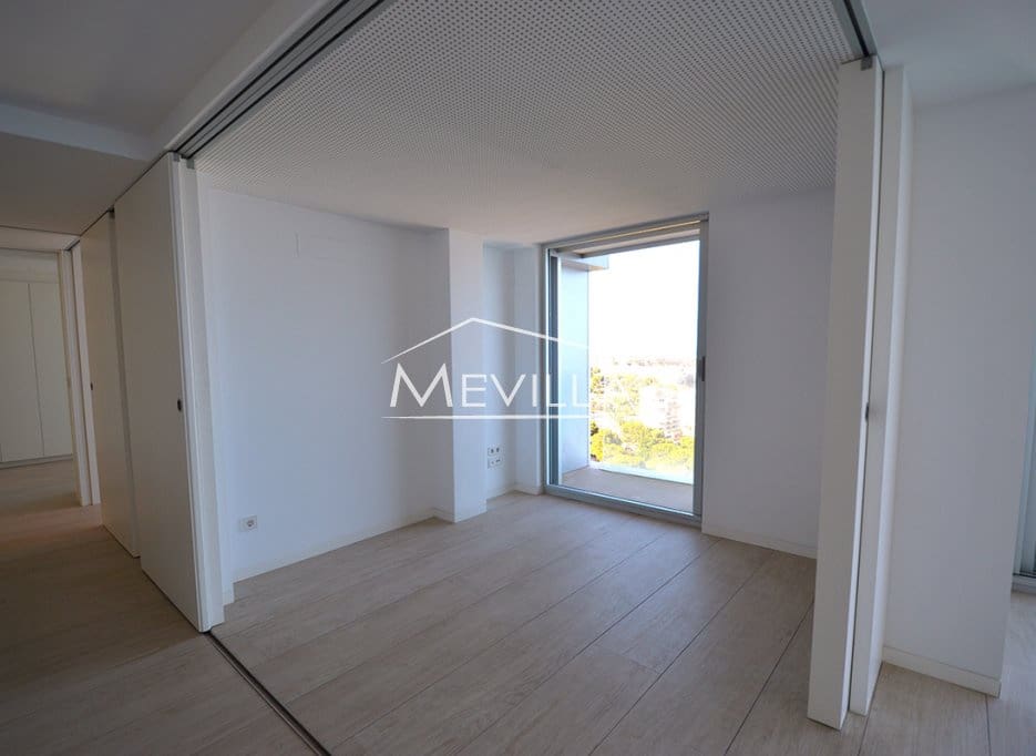 3 bedroom Beach Apartment for sale in Campoamor with garage - € 700,000 (Ref: 7713967)