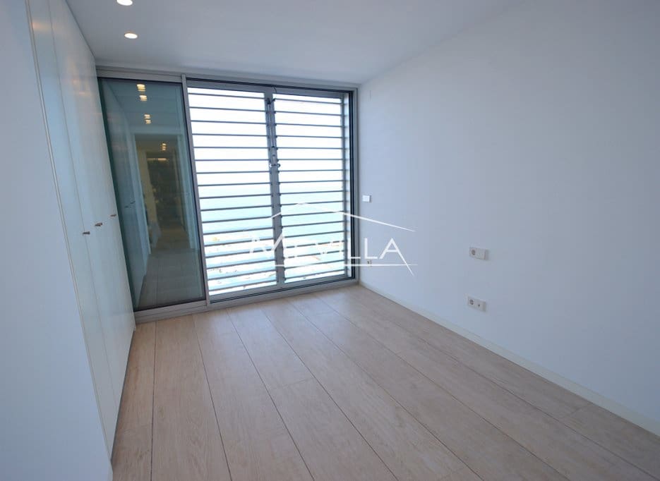 3 bedroom Beach Apartment for sale in Campoamor with garage - € 700,000 (Ref: 7713967)