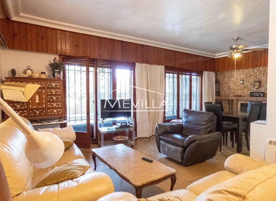 6 slaapkamer Villa te koop in Campoamor met zwembad garage - € 890.000 (Ref: 7736249)