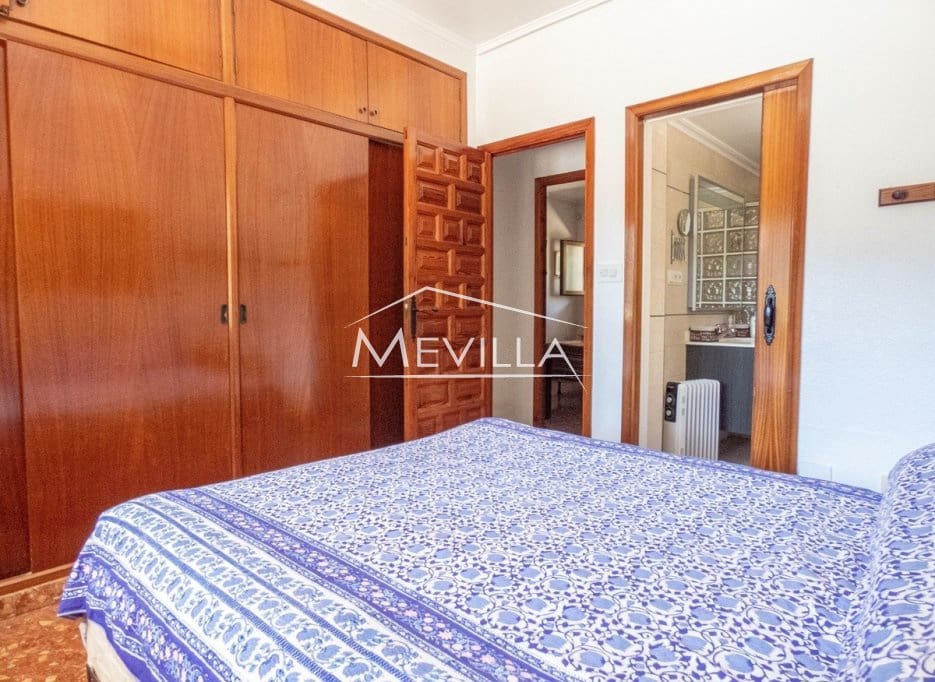 6 slaapkamer Villa te koop in Campoamor met zwembad garage - € 890.000 (Ref: 7736249)