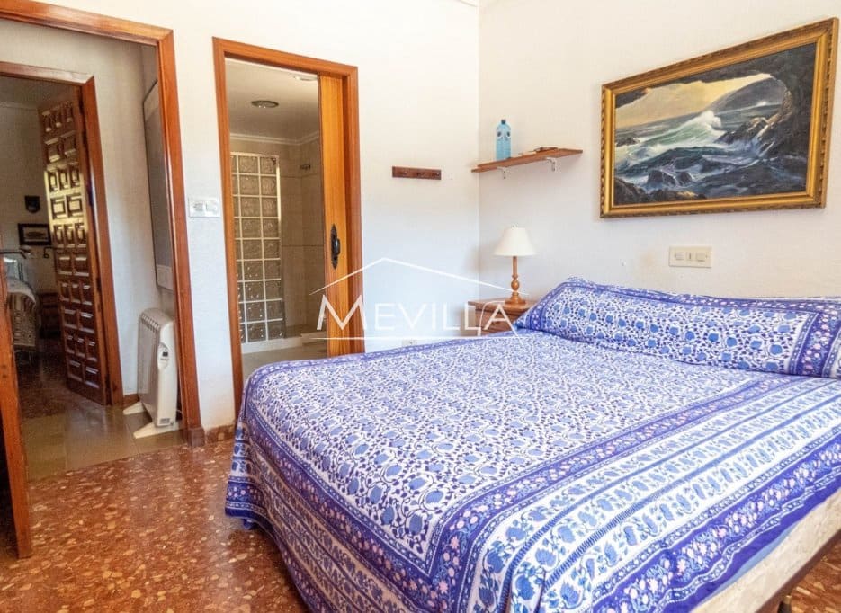 6 slaapkamer Villa te koop in Campoamor met zwembad garage - € 890.000 (Ref: 7736249)