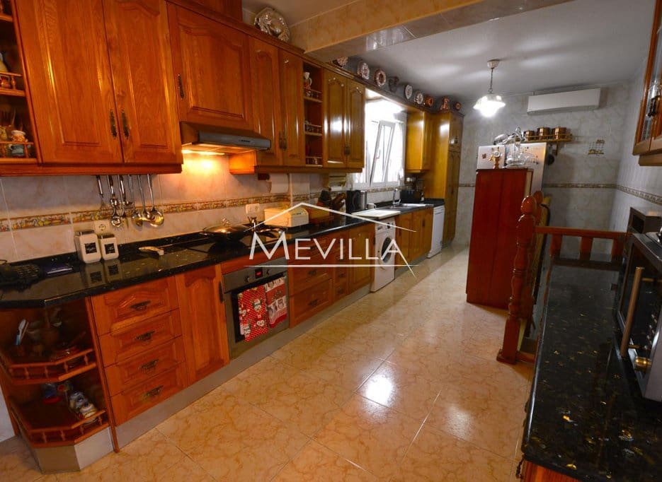 5 soverom Villa til salgs i Cabo Roig med svømmebasseng garasje - € 820 000 (Ref: 7856517)