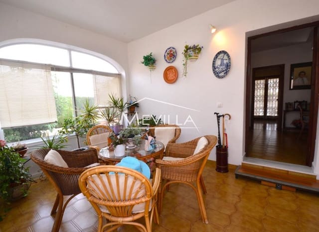 Chalet de 5 habitaciones en Cabo Roig, Orihuela en venta con piscina garaje - 820.000 € (Ref: 7856517)