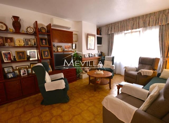 Chalet de 5 habitaciones en Cabo Roig, Orihuela en venta con piscina garaje - 820.000 € (Ref: 7856517)