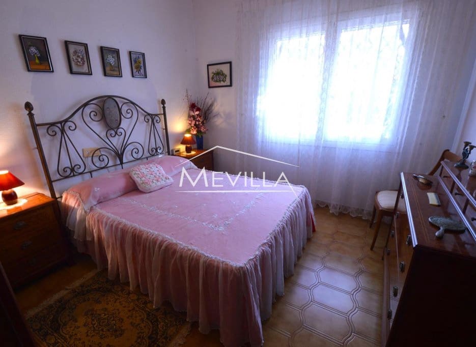 5 soverom Villa til salgs i Cabo Roig med svømmebasseng garasje - € 820 000 (Ref: 7856517)