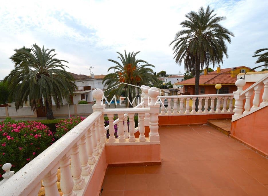 5 soverom Villa til salgs i Cabo Roig med svømmebasseng garasje - € 820 000 (Ref: 7856517)