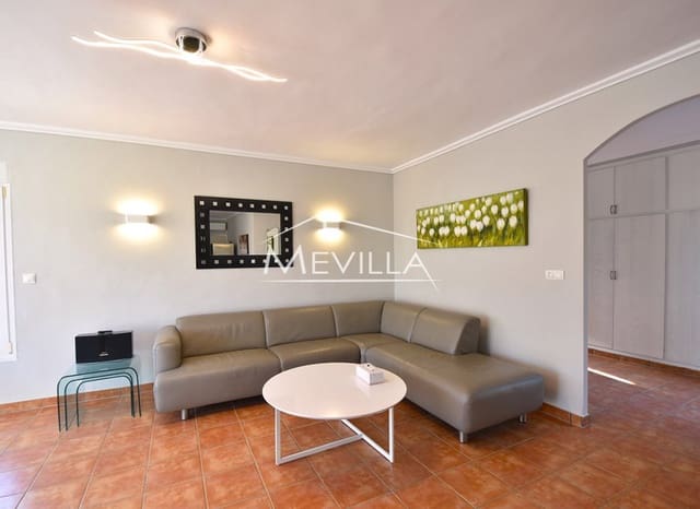 Chalet de 4 habitaciones en La Zenia, Orihuela en venta con piscina garaje - 795.000 € (Ref: 8083013)