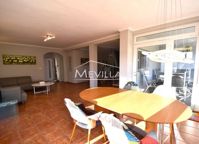 Chalet de 4 habitaciones en La Zenia, Orihuela en venta con piscina garaje - 795.000 € (Ref: 8083013)