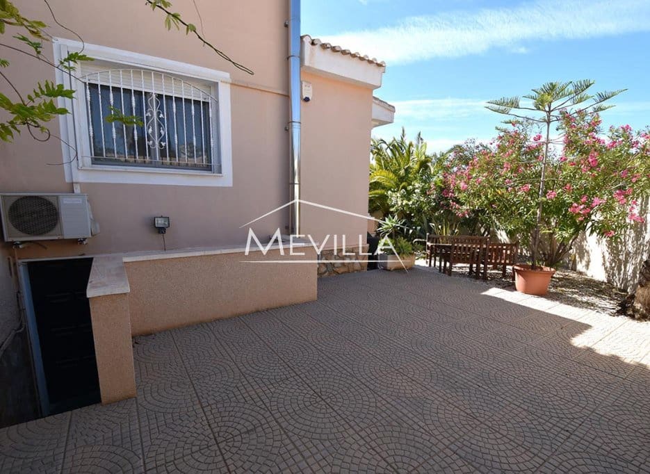 5 chambre Villa/Maison à vendre à Campoamor avec piscine garage - 885 000 € (Ref: 8302055)