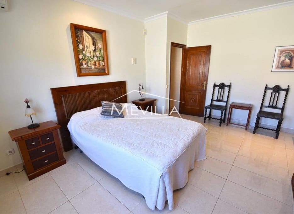 5 chambre Villa/Maison à vendre à Campoamor avec piscine garage - 885 000 € (Ref: 8302055)