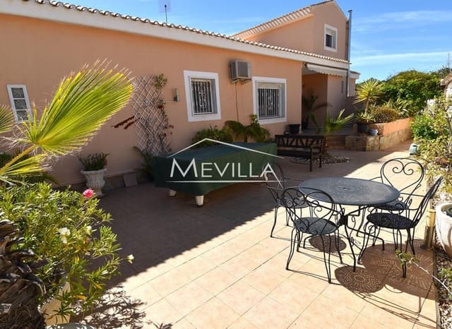 5 sypialnia Willa na sprzedaż w Campoamor, Orihuela z basenem garażem - 885 000 € (Ref: 8302055)
