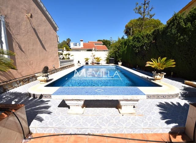 5 sypialnia Willa na sprzedaż w Campoamor, Orihuela z basenem garażem - 885 000 € (Ref: 8302055)