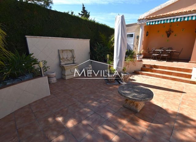 5 sypialnia Willa na sprzedaż w Campoamor, Orihuela z basenem garażem - 885 000 € (Ref: 8302055)