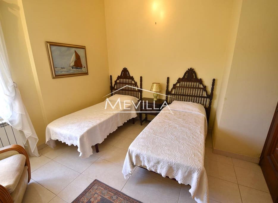 5 chambre Villa/Maison à vendre à Campoamor avec piscine garage - 885 000 € (Ref: 8302055)