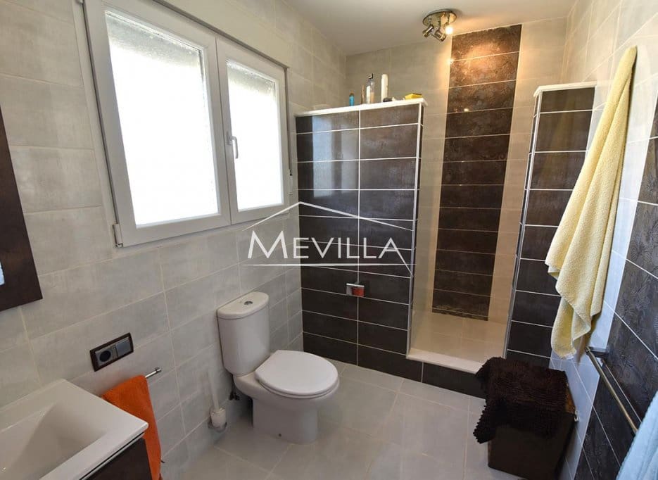 5 chambre Villa/Maison à vendre à Campoamor avec piscine garage - 885 000 € (Ref: 8302055)