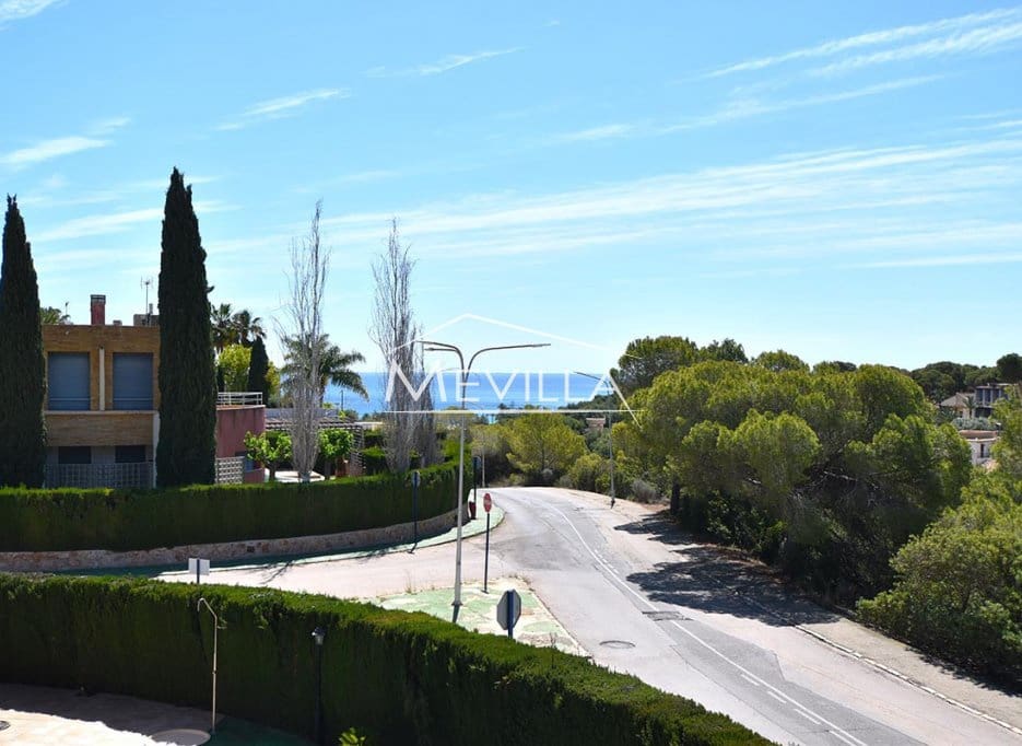 5 chambre Villa/Maison à vendre à Campoamor avec piscine garage - 885 000 € (Ref: 8302055)