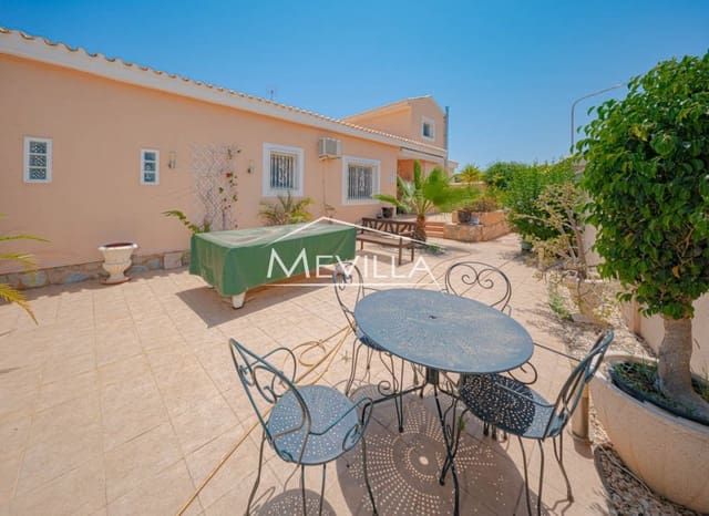 5 Zimmer Villa zu verkaufen in Campoamor, Orihuela mit Pool Garage - 885.000 € (Ref: 8302055)