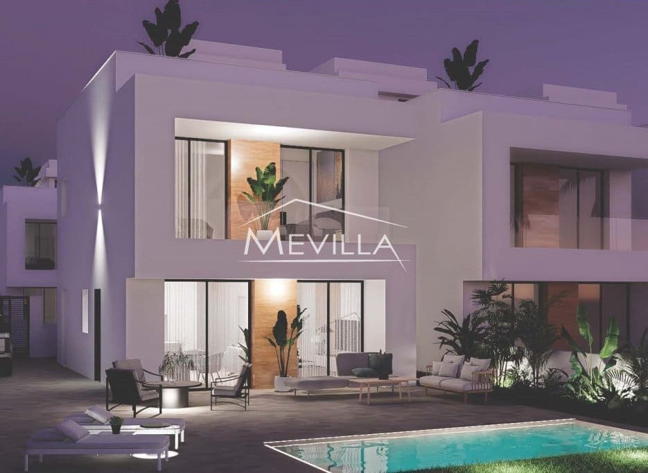 3 slaapkamer Villa te koop in La Zenia met zwembad garage - € 480.000 (Ref: 8309688)