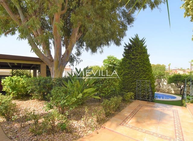 5 slaapkamer Villa te koop in Ciudad Quesada, Rojales met zwembad garage - € 630.000 (Ref: 8444357)