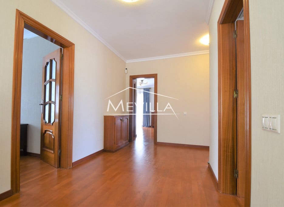 5 bedroom Villa for sale in Ciudad Quesada with pool garage - € 630,000 (Ref: 8444357)