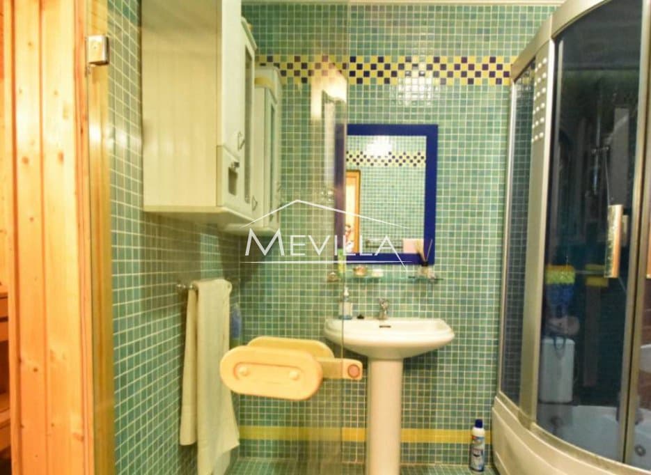 5 bedroom Villa for sale in Ciudad Quesada with pool garage - € 630,000 (Ref: 8444357)