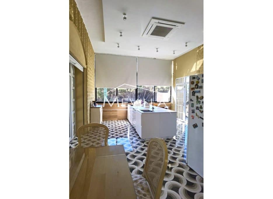 Chalet de 4 habitaciones en Campoamor en venta con piscina garaje - 990.000 € (Ref: 8740760)