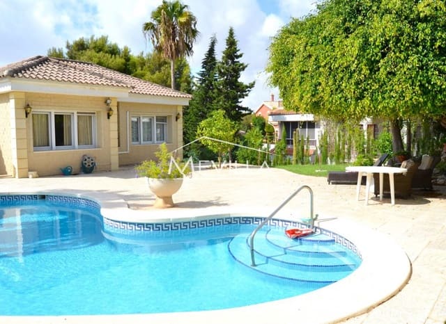 4 slaapkamer Villa te koop in Campoamor, Orihuela met zwembad garage - € 990.000 (Ref: 8740760)