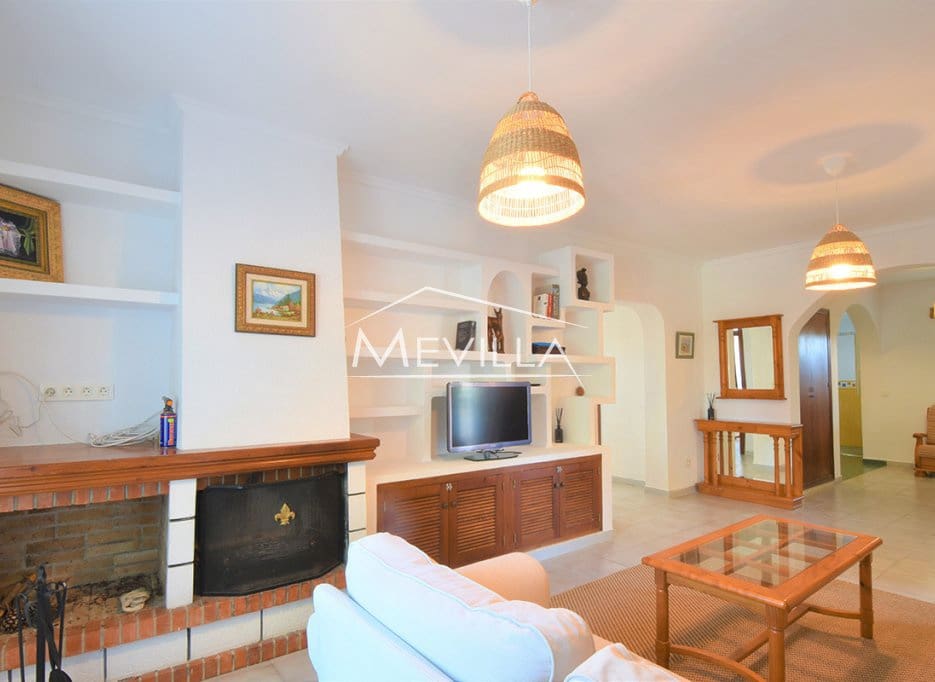 3 sypialnia Willa na sprzedaż w Cabo Roig z basenem garażem - 750 000 € (Ref: 8785735)