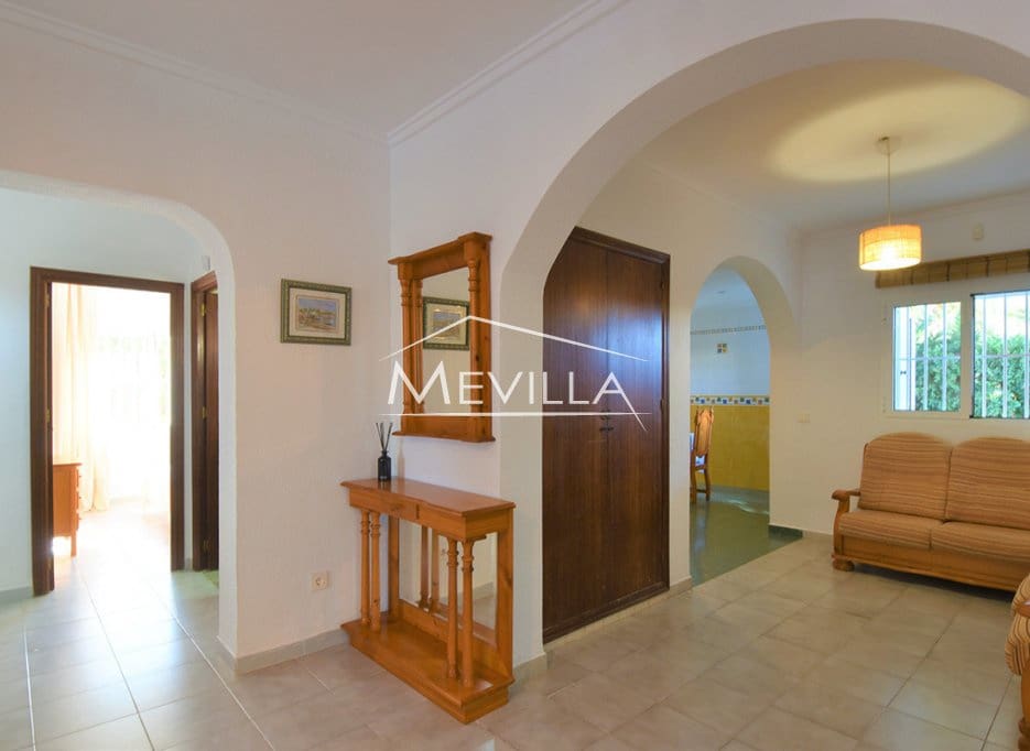 3 sypialnia Willa na sprzedaż w Cabo Roig z basenem garażem - 750 000 € (Ref: 8785735)