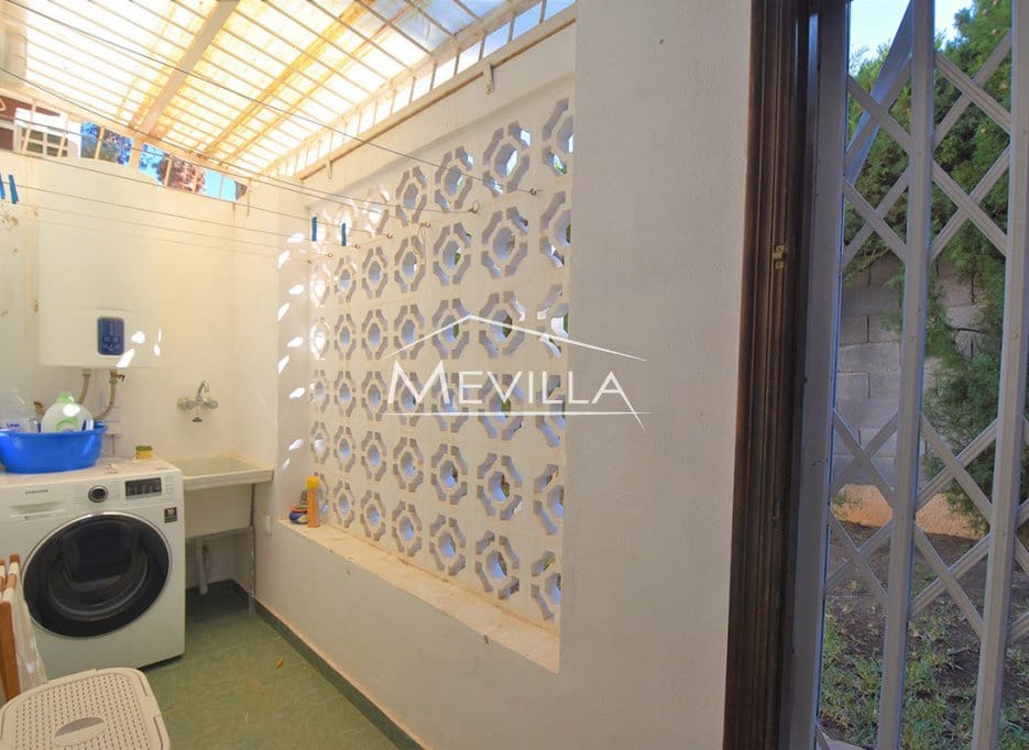 3 sypialnia Willa na sprzedaż w Cabo Roig z basenem garażem - 750 000 € (Ref: 8785735)