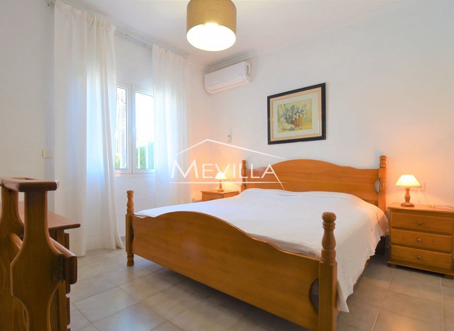 3 sypialnia Willa na sprzedaż w Cabo Roig z basenem garażem - 750 000 € (Ref: 8785735)