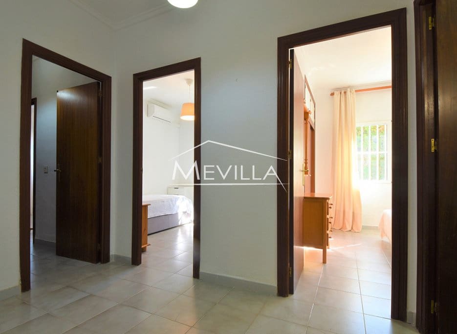 3 sypialnia Willa na sprzedaż w Cabo Roig z basenem garażem - 750 000 € (Ref: 8785735)