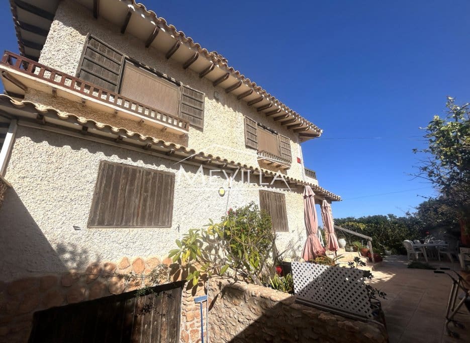 12 slaapkamer Villa te koop in Cabo Roig met zwembad garage - € 1.500.000 (Ref: 8787293)