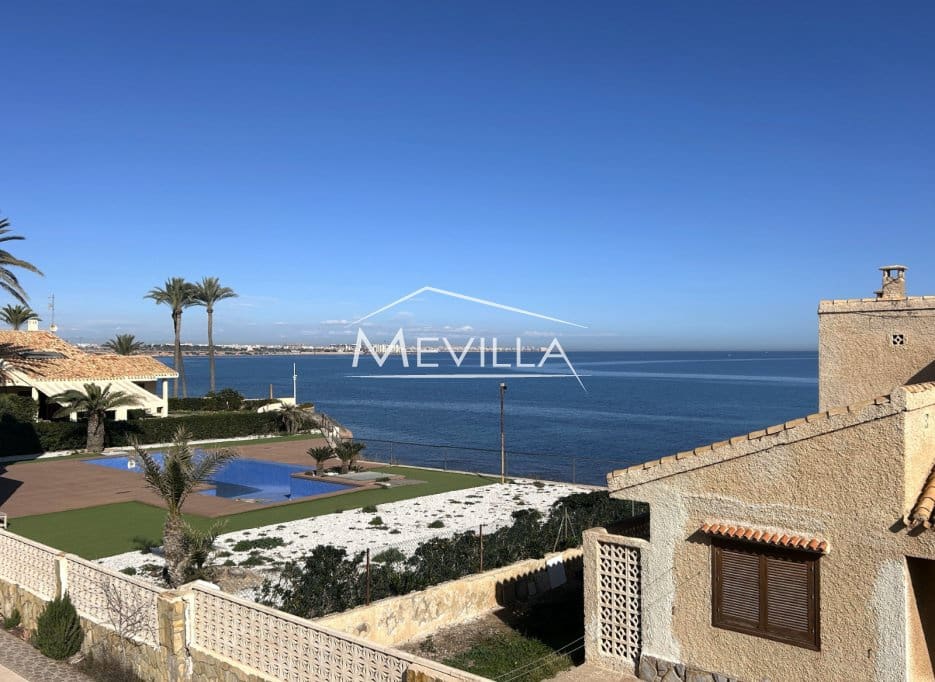 12 slaapkamer Villa te koop in Cabo Roig met zwembad garage - € 1.500.000 (Ref: 8787293)