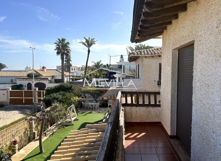 12 slaapkamer Villa te koop in Cabo Roig met zwembad garage - € 1.500.000 (Ref: 8787293)