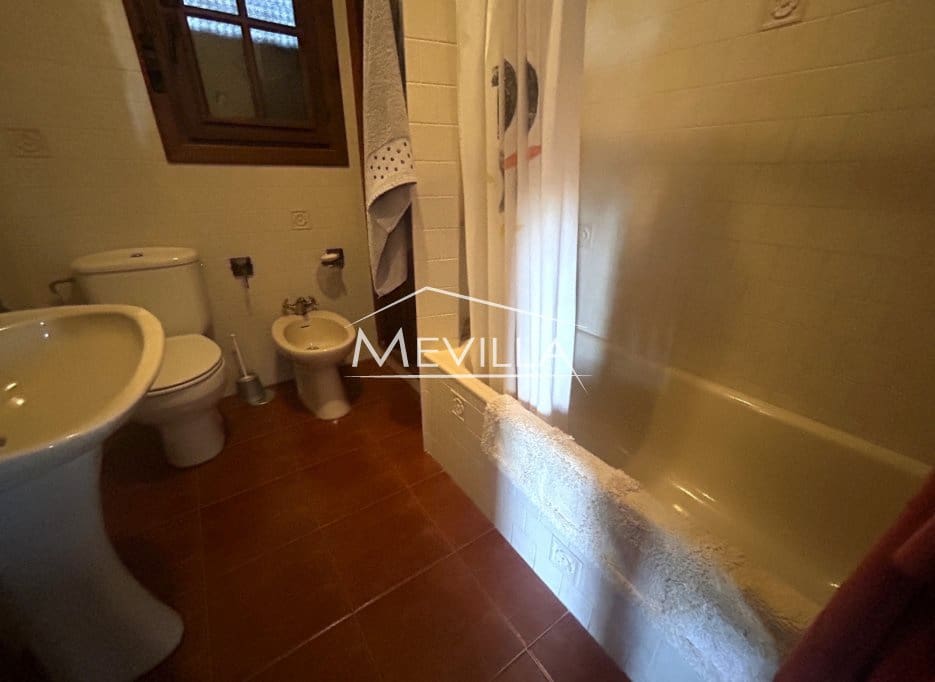 12 slaapkamer Villa te koop in Cabo Roig met zwembad garage - € 1.500.000 (Ref: 8787293)