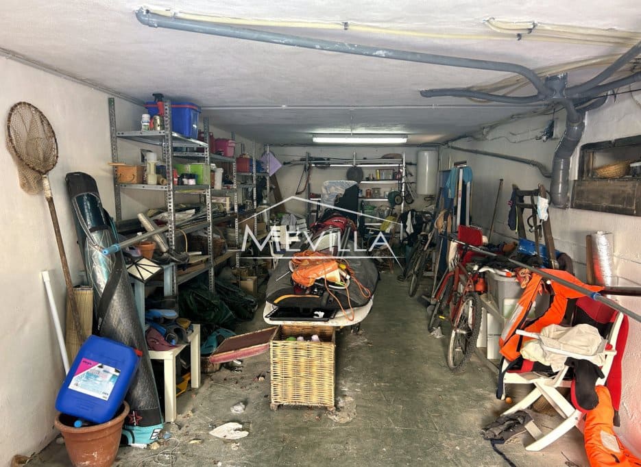 12 slaapkamer Villa te koop in Cabo Roig met zwembad garage - € 1.500.000 (Ref: 8787293)