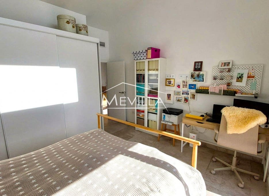 3 bedroom Villa for sale in Campoamor with pool garage - € 1,495,000 (Ref: 8835921)