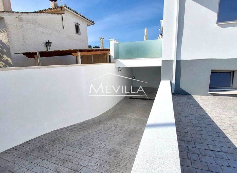 3 bedroom Villa for sale in Campoamor with pool garage - € 1,495,000 (Ref: 8835921)