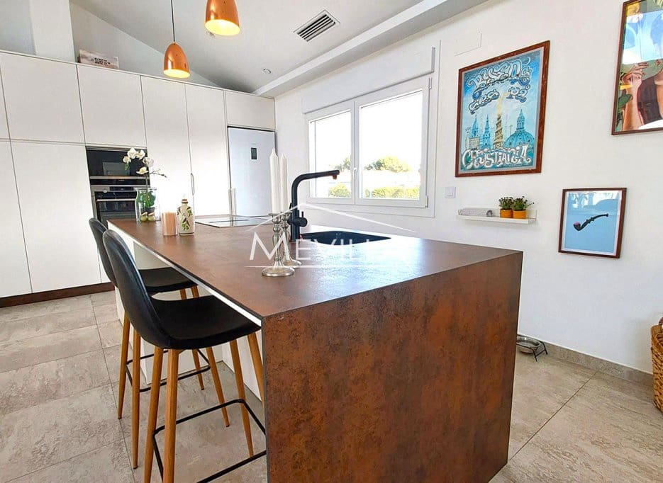 3 bedroom Villa for sale in Campoamor with pool garage - € 1,495,000 (Ref: 8835921)